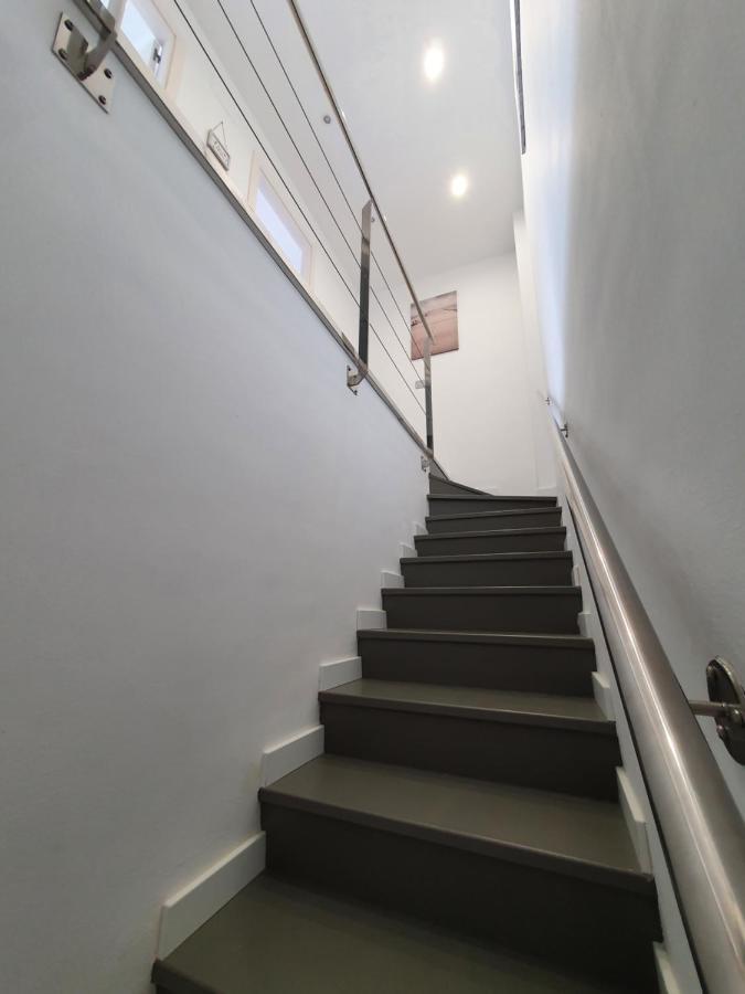 Moderno Duplex Comfort Roses Exterior foto